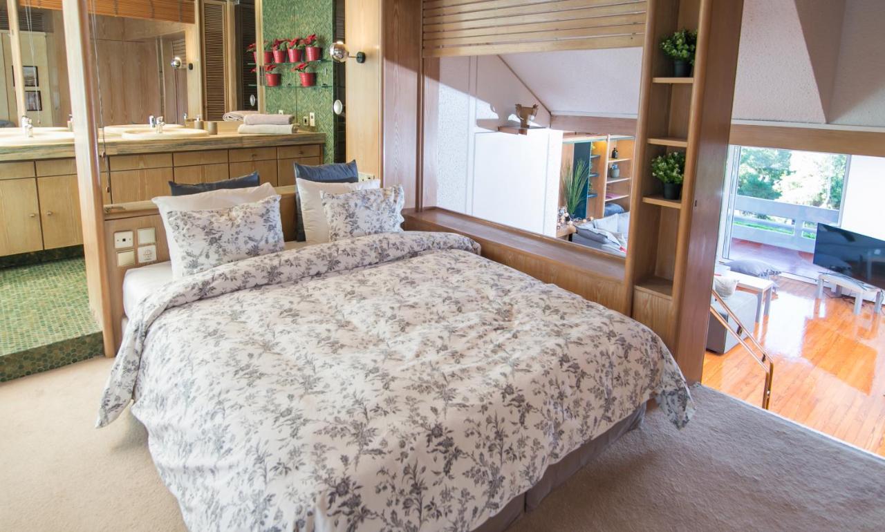 One-Of-A-Kind Athens Riviera Apartment 외부 사진